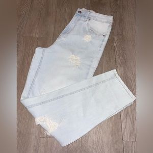 Super High-Rise Mom Jean 6/28